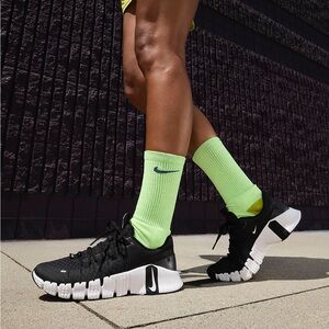 Nike free metcon 5 women’s sneakers